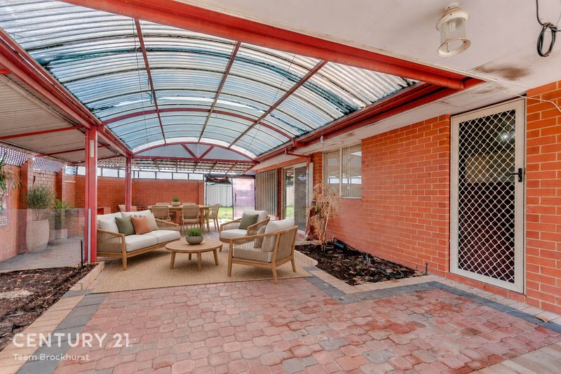 Photo - 219 Warton Road, Thornlie WA 6108 - Image 5