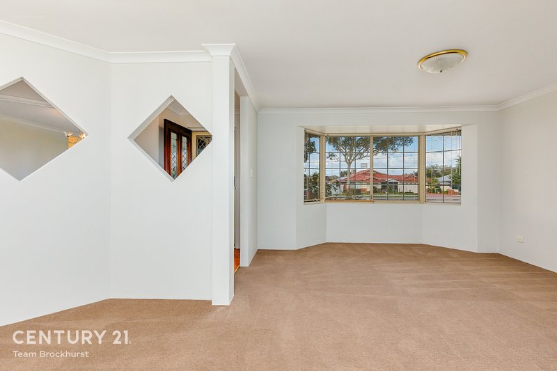 Photo - 219 Warton Road, Thornlie WA 6108 - Image 8