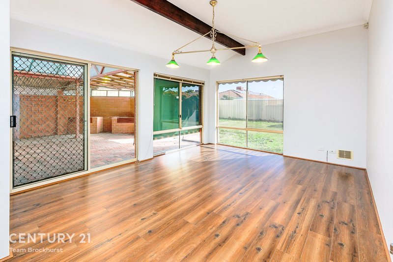 Photo - 219 Warton Road, Thornlie WA 6108 - Image 15