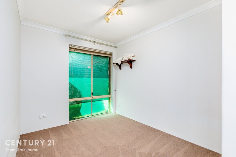 Photo - 219 Warton Road, Thornlie WA 6108 - Image 16
