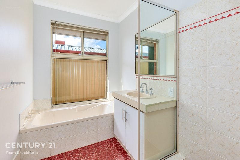 Photo - 219 Warton Road, Thornlie WA 6108 - Image 19