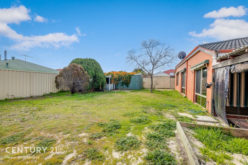 Photo - 219 Warton Road, Thornlie WA 6108 - Image 21