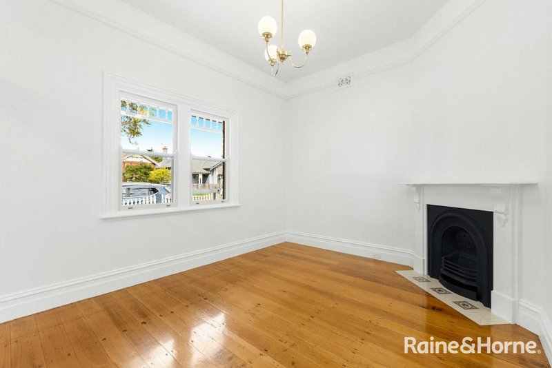 Photo - 219 Wollongong Road, Arncliffe NSW 2205 - Image 7