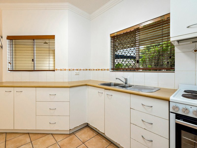 Photo - 2/190 Buchan Street, Bungalow QLD 4870 - Image 2