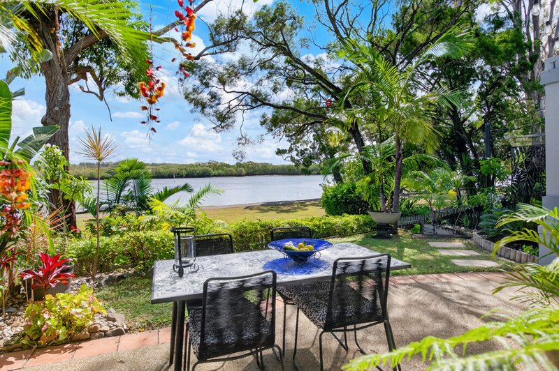 Photo - 219/125 Hansford Road, Coombabah QLD 4216 - Image 1