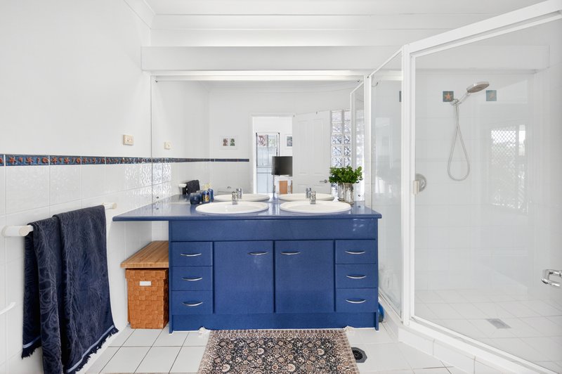 Photo - 219/125 Hansford Road, Coombabah QLD 4216 - Image 11