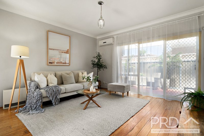 Photo - 2/192 Chuter Avenue, Sans Souci NSW 2219 - Image 2