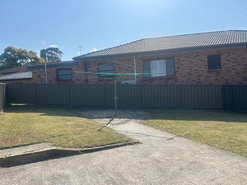 Photo - 2/194 Gladstone Avenue, Coniston NSW 2500 - Image 5