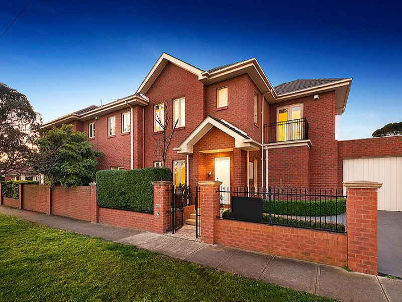 Photo - 2/195 North Road, Gardenvale VIC 3185 - Image 1