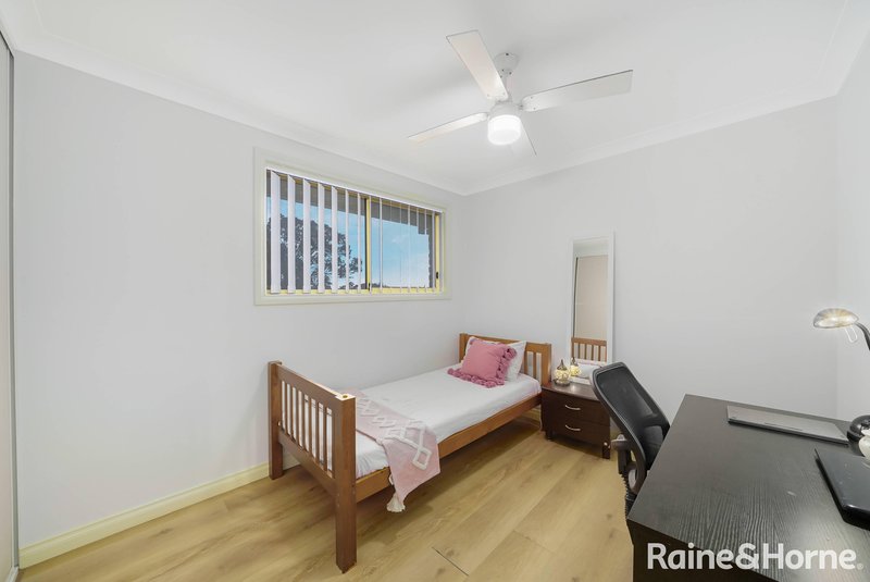 Photo - 21/96 Fawcett Street, Glenfield NSW 2167 - Image 6