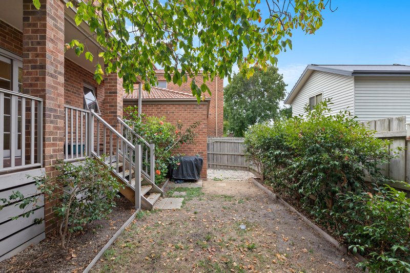 Photo - 2/198 Charman Road, Cheltenham VIC 3192 - Image 5