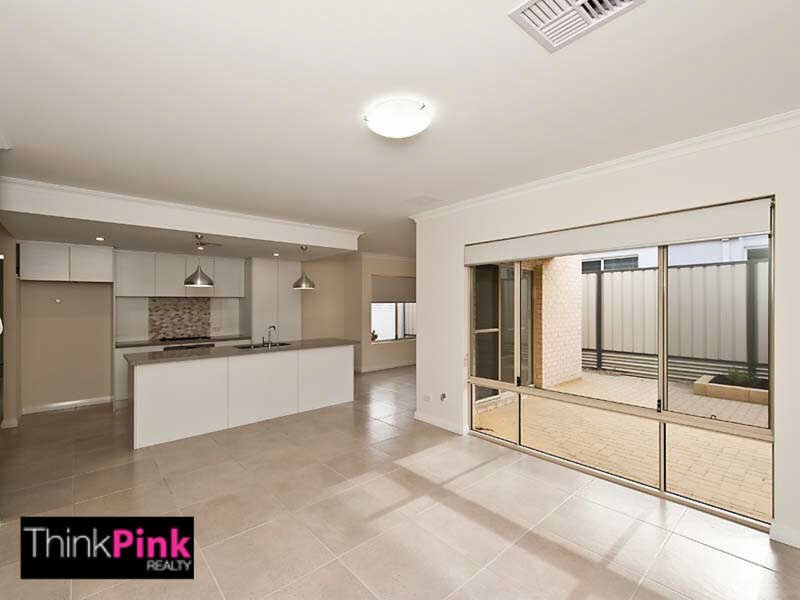 Photo - 2/198 Surrey Road, Rivervale WA 6103 - Image 13