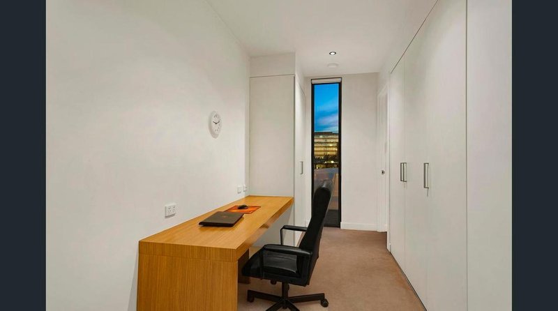 Photo - 219/9 Wharf Street, Docklands VIC 3008 - Image 4