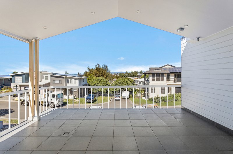 Photo - 21A Backhouse Road, Lake Heights NSW 2502 - Image 7