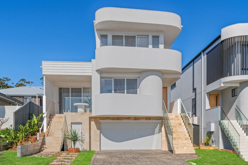 21A Bendoura Street, Mollymook NSW 2539