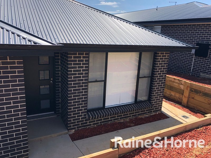 21A Buckland Drive, Orange NSW 2800