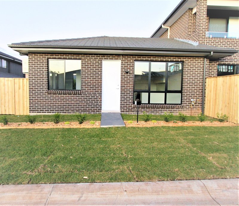 21A Dunstan Street, Oran Park NSW 2570