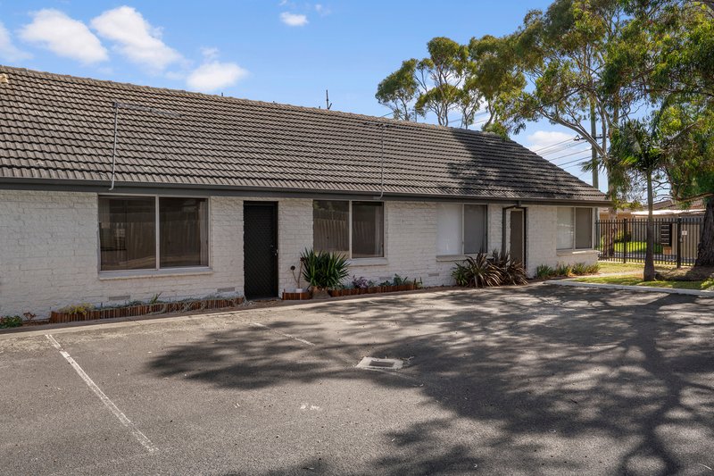 Photo - 2/1A Hannah Street, Seaford VIC 3198 - Image 1