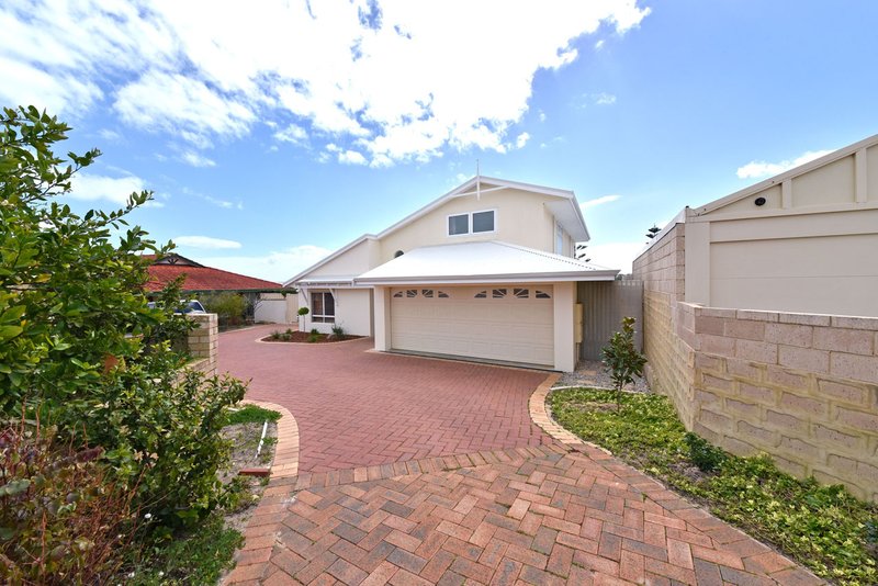 Photo - 21A Holyhead Green, Mindarie WA 6030 - Image 2