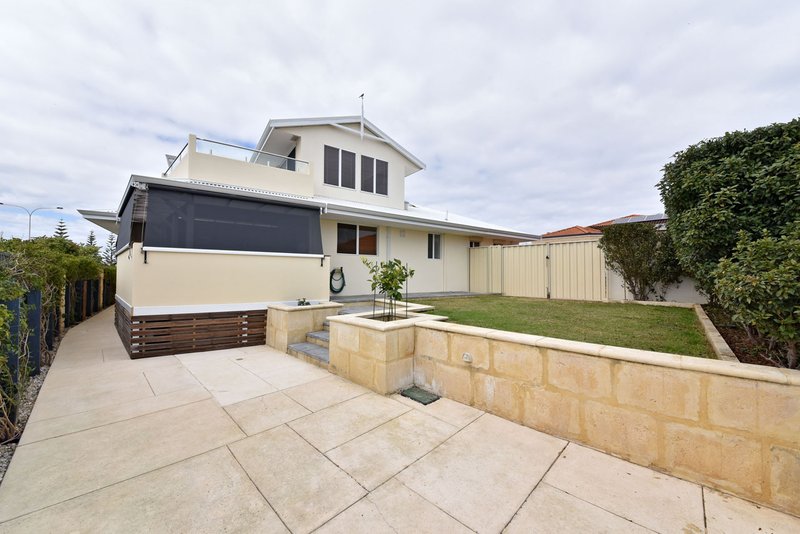 Photo - 21A Holyhead Green, Mindarie WA 6030 - Image 33