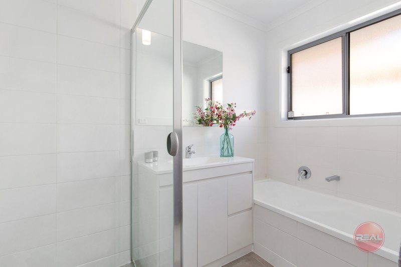 Photo - 21A Homestead Drive, Aberfoyle Park SA 5159 - Image 11