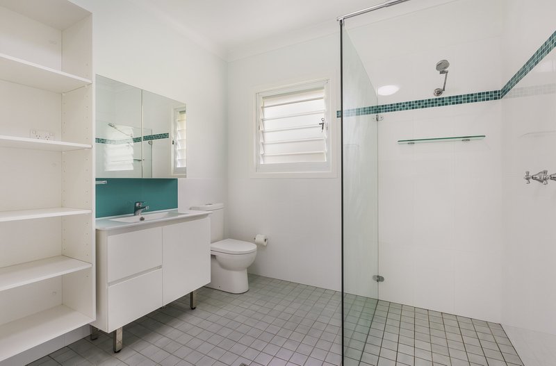 Photo - 21A Irrubel Road, Newport NSW 2106 - Image 2