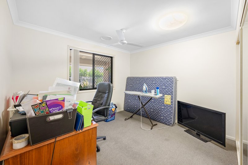 Photo - 21A Linhow Crescent, Clinton QLD 4680 - Image 9