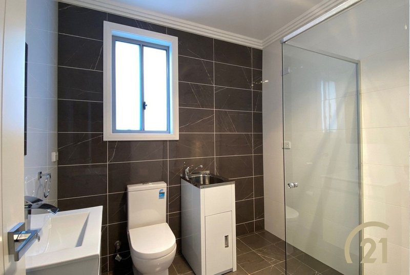 Photo - 21A Lough Avenue, Guildford NSW 2161 - Image 4