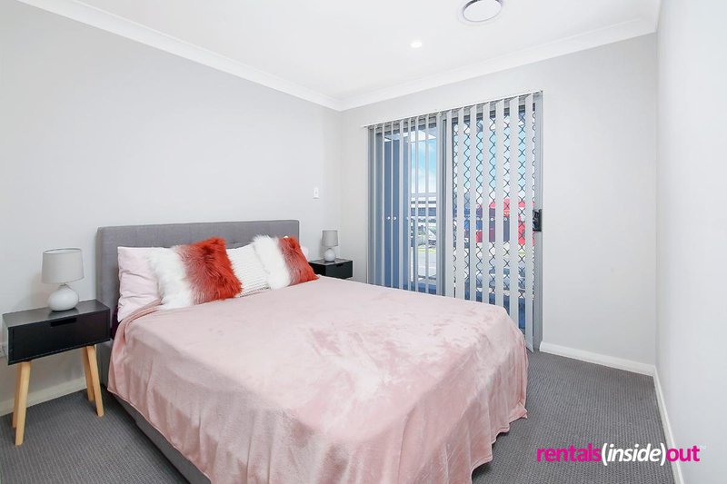 Photo - 2/1A Lucas Road, Seven Hills NSW 2147 - Image 7