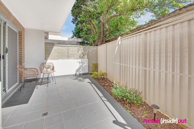 Photo - 2/1A Lucas Road, Seven Hills NSW 2147 - Image 10