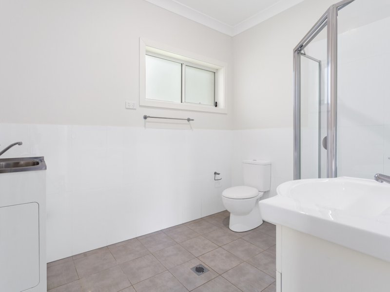 Photo - 21A Ronald Ave , Narraweena NSW 2099 - Image 4