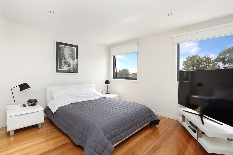 Photo - 2/1A Sandown Road, Ascot Vale VIC 3032 - Image 7