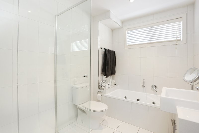 Photo - 2/1A Sandown Road, Ascot Vale VIC 3032 - Image 9