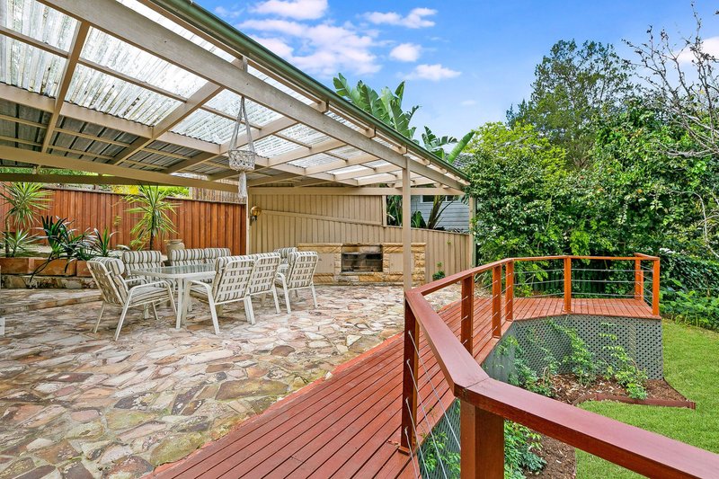Photo - 21A Shinfield Ave , St Ives NSW 2075 - Image 2