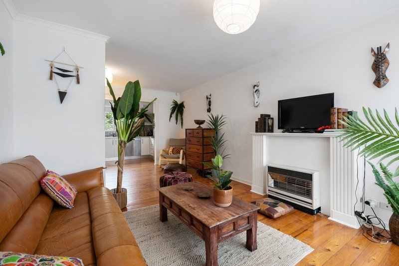 Photo - 2/1B Aveland Avenue, Trinity Gardens SA 5068 - Image 4
