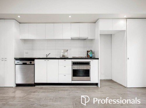 Photo - 21B Browns Road, Clayton VIC 3168 - Image 3