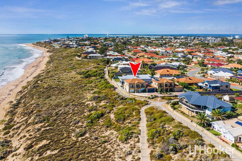 Photo - 21B Caravel Way, Halls Head WA 6210 - Image 3