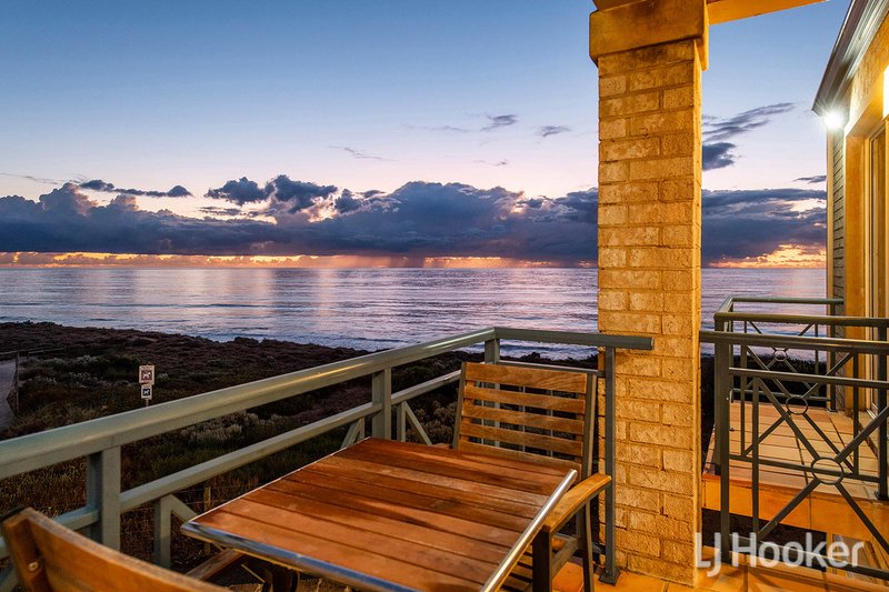 Photo - 21B Caravel Way, Halls Head WA 6210 - Image 9