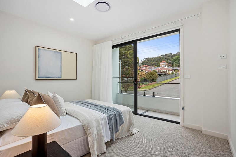 Photo - 21B Jutland Avenue, Wollongong NSW 2500 - Image 8