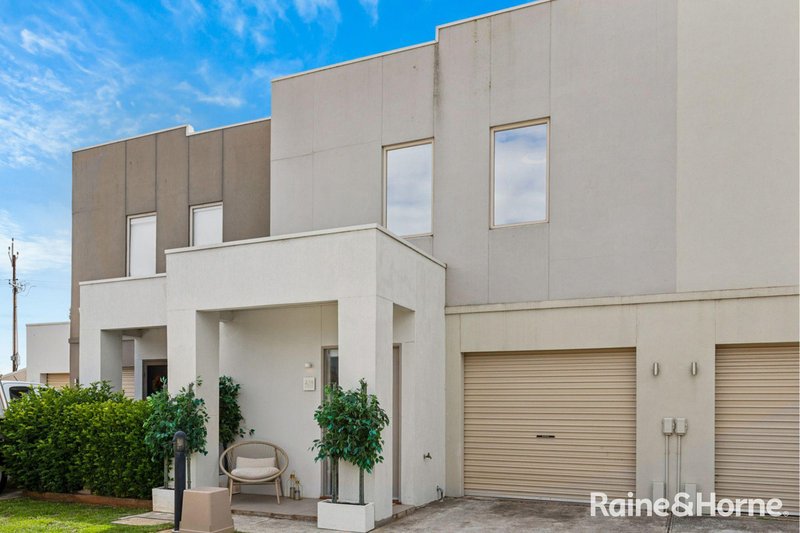 Photo - 2/1B Larkdale Crescent, O'Halloran Hill SA 5158 - Image 1