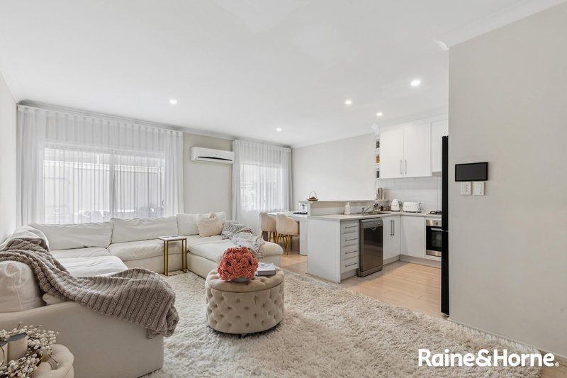 Photo - 2/1B Larkdale Crescent, O'Halloran Hill SA 5158 - Image 4