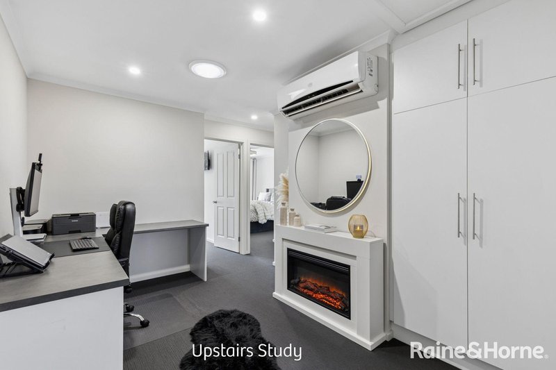 Photo - 2/1B Larkdale Crescent, O'Halloran Hill SA 5158 - Image 12