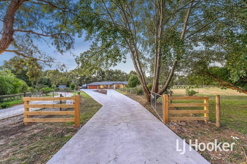 Photo - 21B Meeking Drive, Pakenham VIC 3810 - Image 6