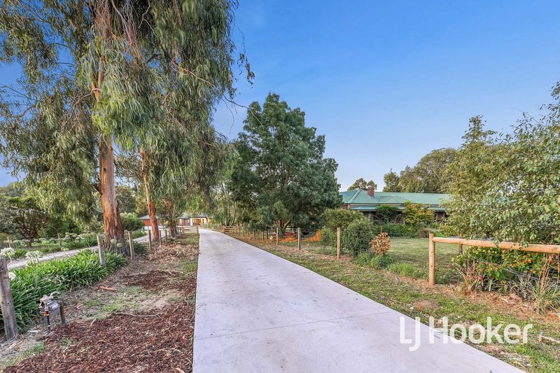 Photo - 21B Meeking Drive, Pakenham VIC 3810 - Image 22