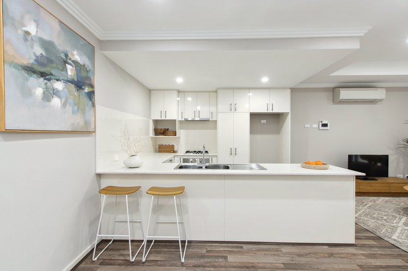 Photo - 21C Framfield Way, Balga WA 6061 - Image 2