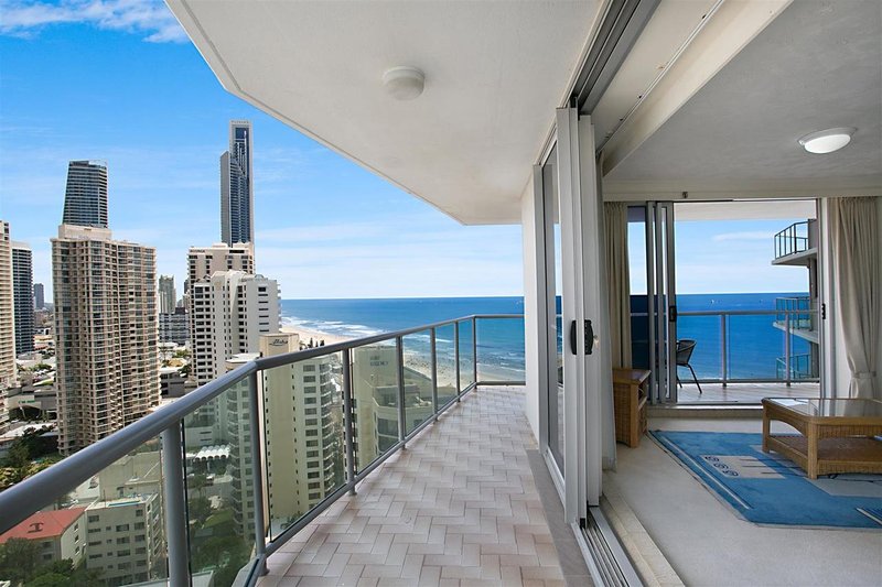 21D/5 Clifford Street, Surfers Paradise QLD 4217