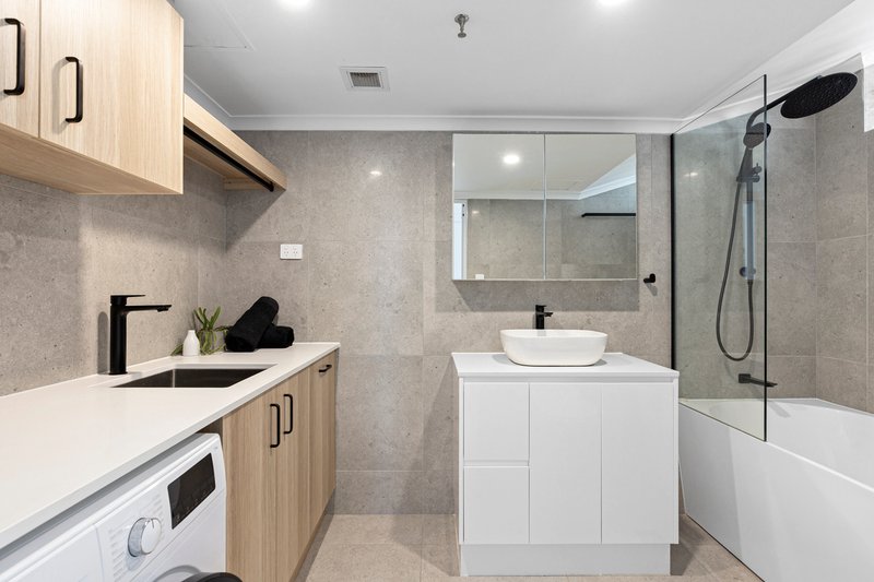 Photo - 21F/5 Clifford Street, Surfers Paradise QLD 4217 - Image 18