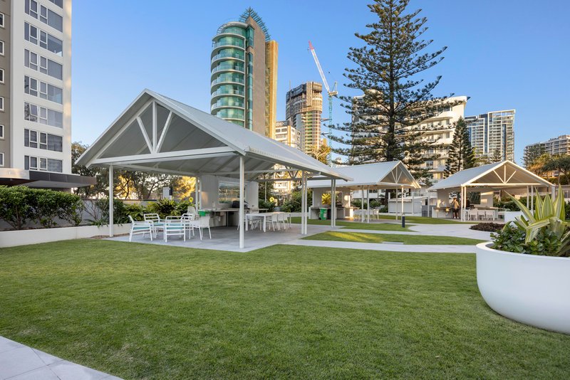 Photo - 21F/5 Clifford Street, Surfers Paradise QLD 4217 - Image 25