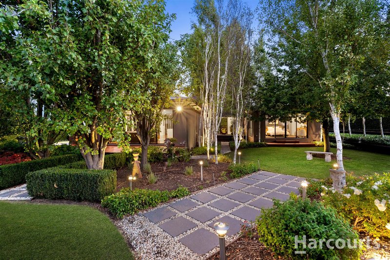 Photo - 22-24 Cloverfield Close, Berwick VIC 3806 - Image 17