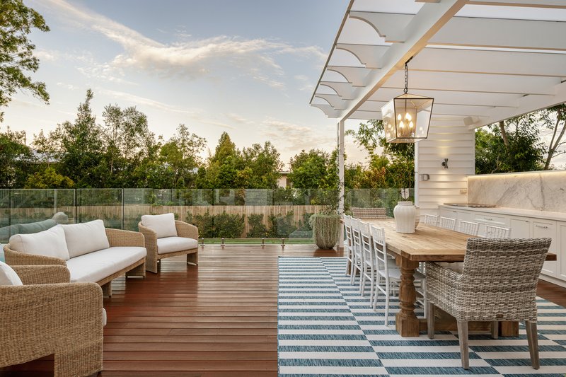 Photo - 22-24 Sixth Avenue, Bardon QLD 4065 - Image 3